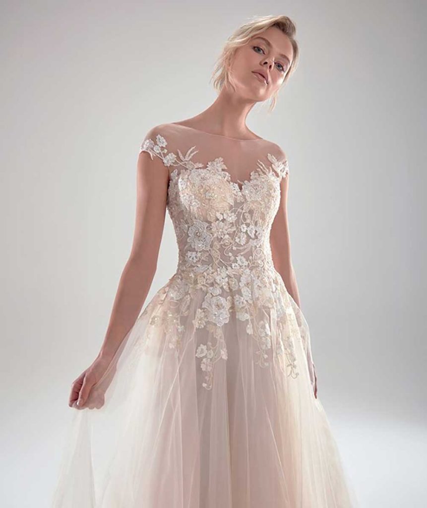 Poročna obleka AMANDA s pudraste barve čipko